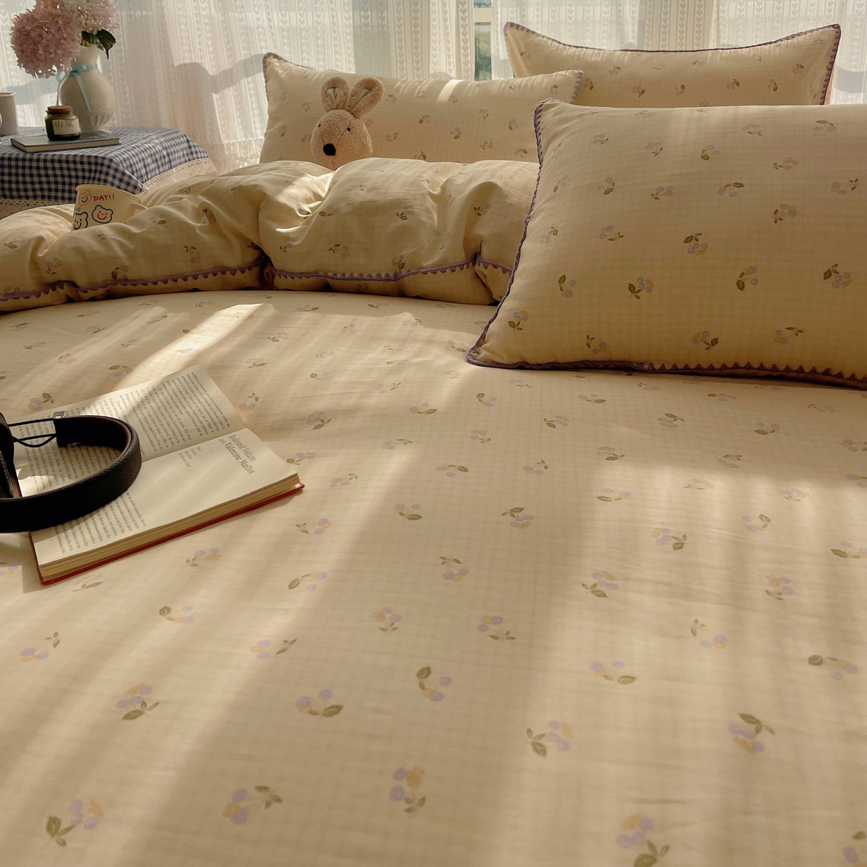 91家纺网 家纺一手货源 找家纺 瑞莱 2025开学季全棉印花贝壳边四件套 樱桃甜趣-黄