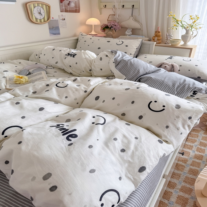 91家纺网 家纺一手货源 找家纺 Sweet dreams甜梦 2025新款卡通小清新全棉四件套 波点笑脸