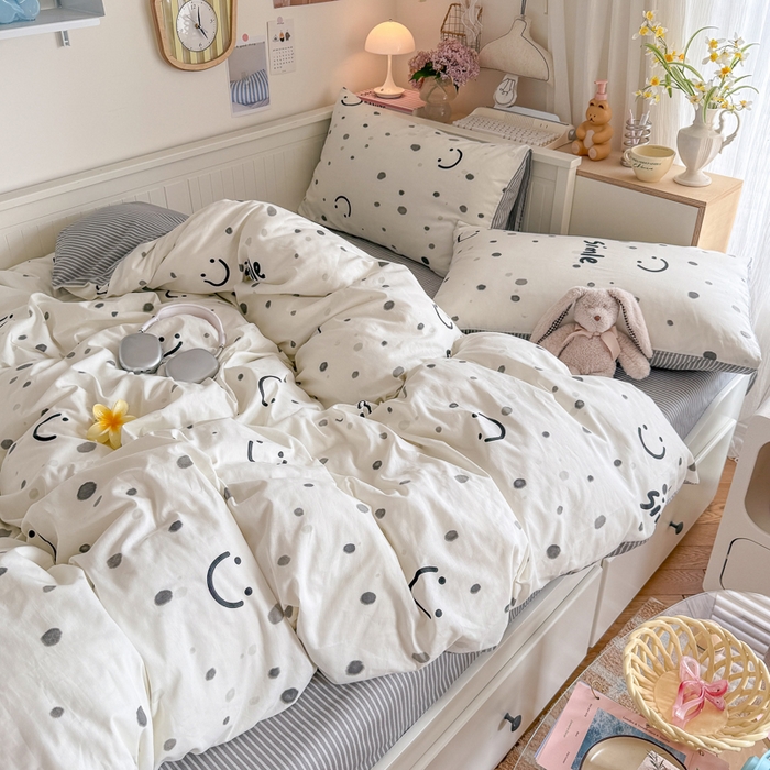 91家纺网 家纺一手货源 找家纺 Sweet dreams甜梦 2025新款卡通小清新全棉四件套 波点笑脸