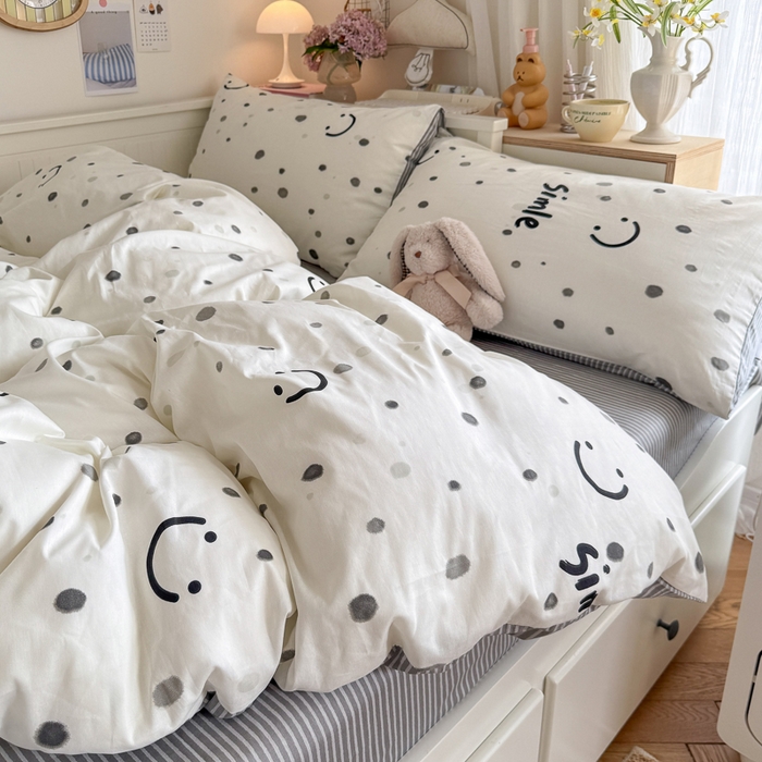 91家纺网 家纺一手货源 找家纺 Sweet dreams甜梦 2025新款卡通小清新全棉四件套 波点笑脸