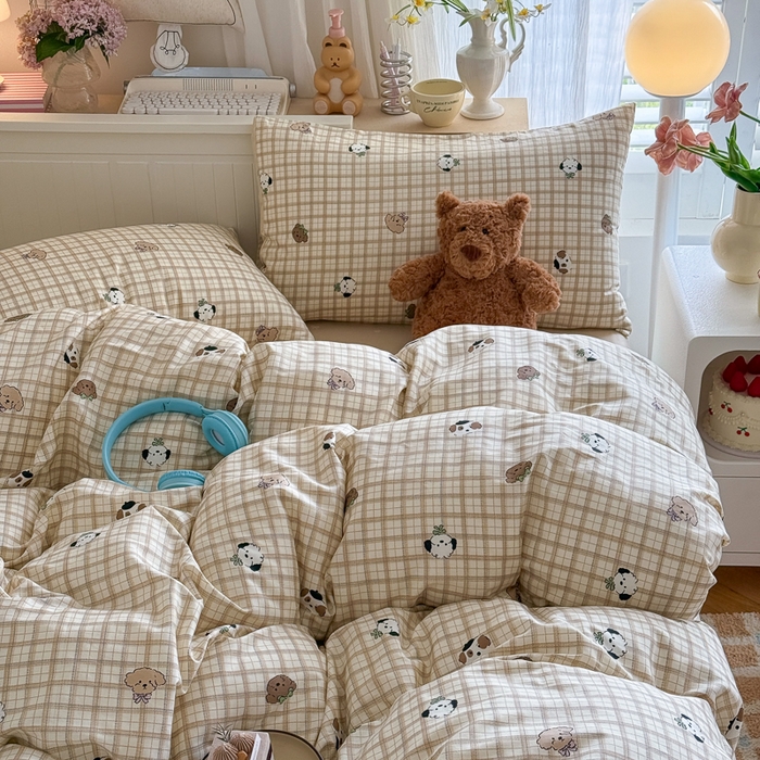 91家纺网 家纺一手货源 找家纺 Sweet dreams甜梦 2025新款卡通小清新全棉四件套 格子小狗