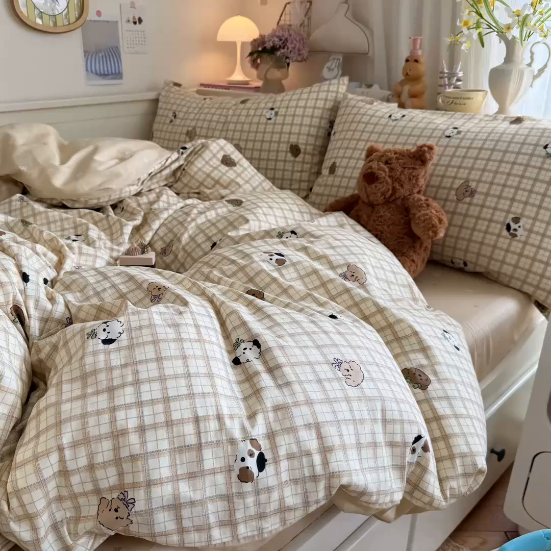 91家纺网 家纺一手货源 找家纺 Sweet dreams甜梦 2025新款卡通小清新全棉四件套 格子小狗