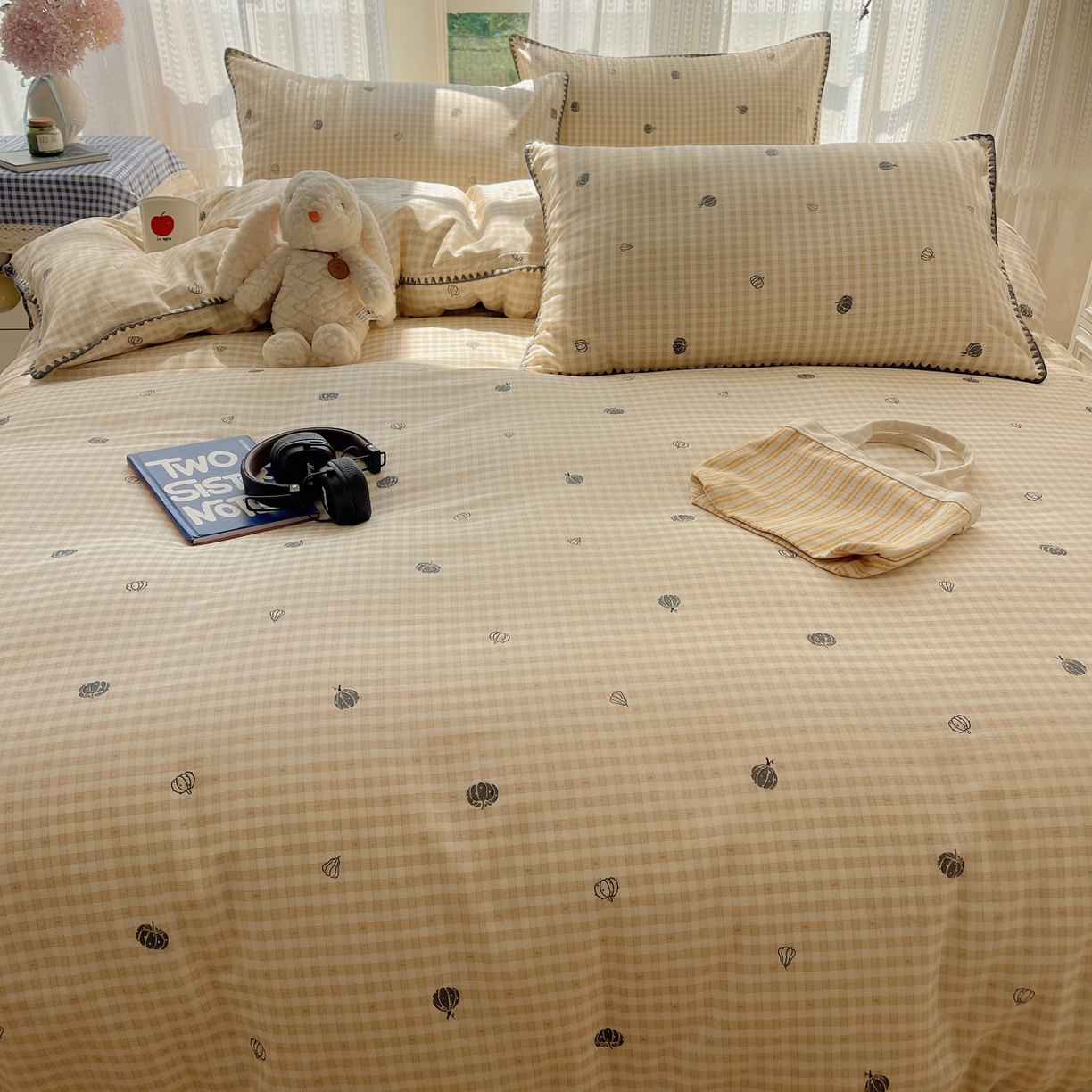 91家纺网 家纺一手货源 找家纺 瑞莱 2025开学季全棉印花贝壳边四件套 甜糯南瓜