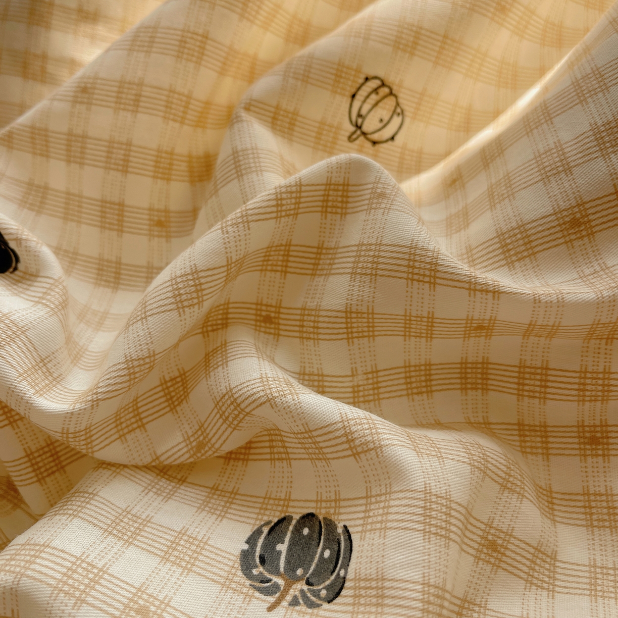 91家纺网 家纺一手货源 找家纺 瑞莱 2025开学季全棉印花贝壳边四件套 甜糯南瓜