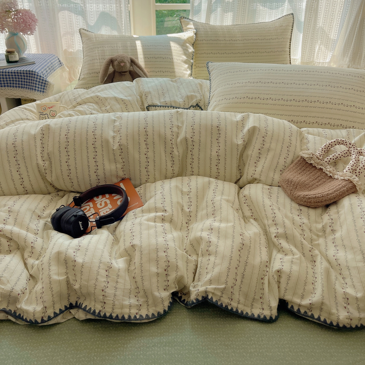 91家纺网 家纺一手货源 找家纺 瑞莱 2025开学季全棉印花贝壳边四件套 夏有乔木