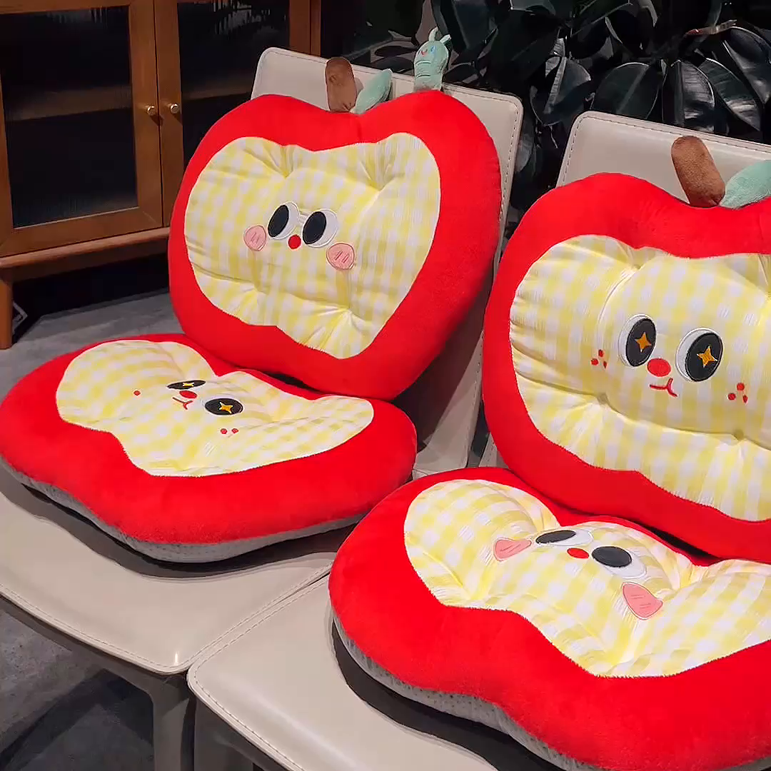 91家纺网 家纺一手货源 找家纺 （总）仟亿莱 2025新款大眼格纹红苹果坐垫