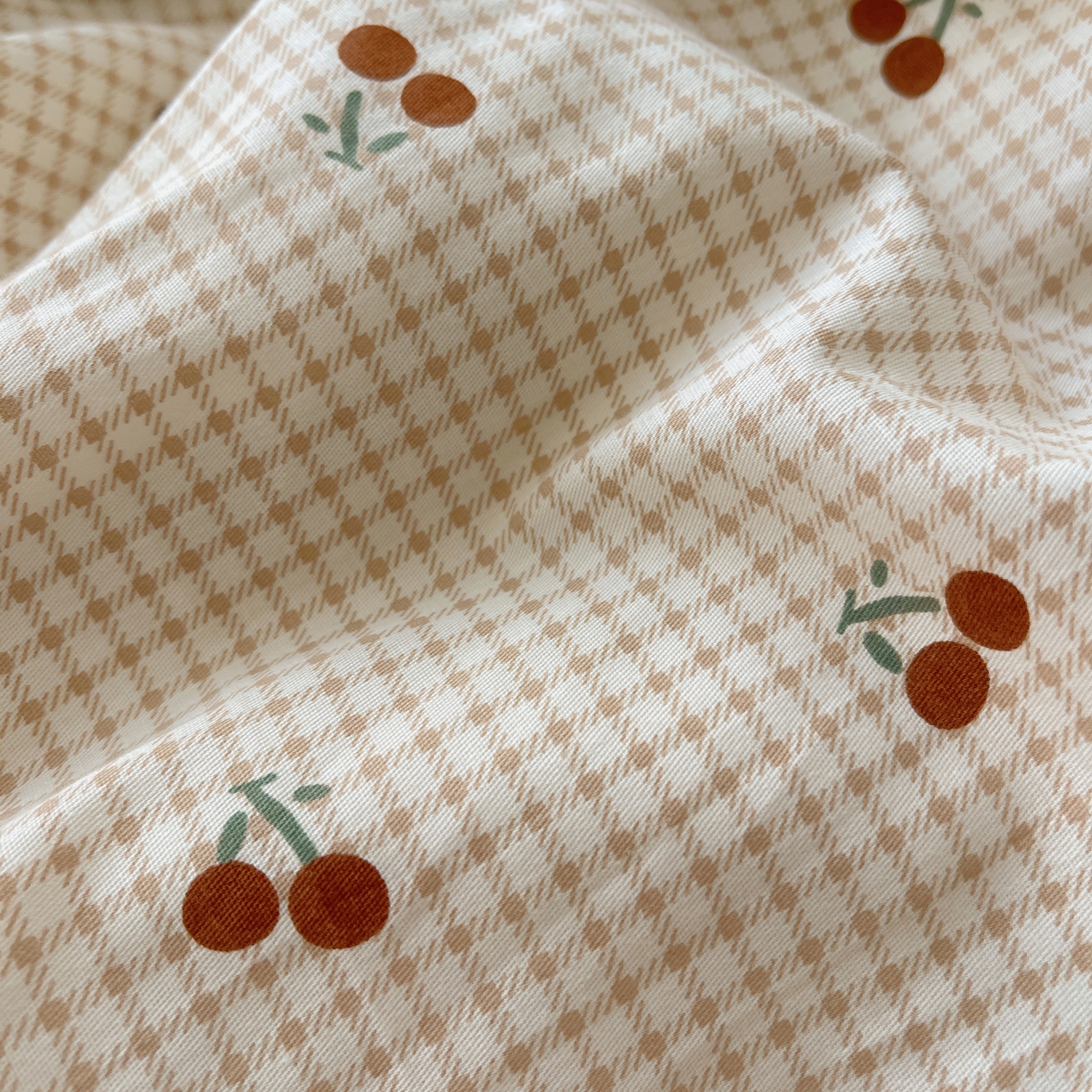 91家纺网 家纺一手货源 找家纺 瑞莱 2025开学季全棉印花贝壳边四件套 樱姿-米