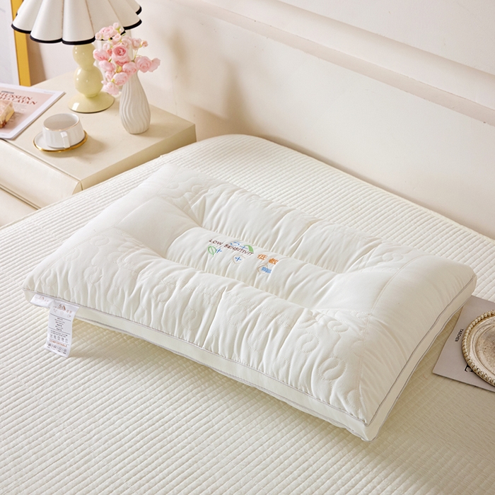 91家纺网 家纺一手货源 找家纺 木子晗 2025新款云柔护颈枕 白色