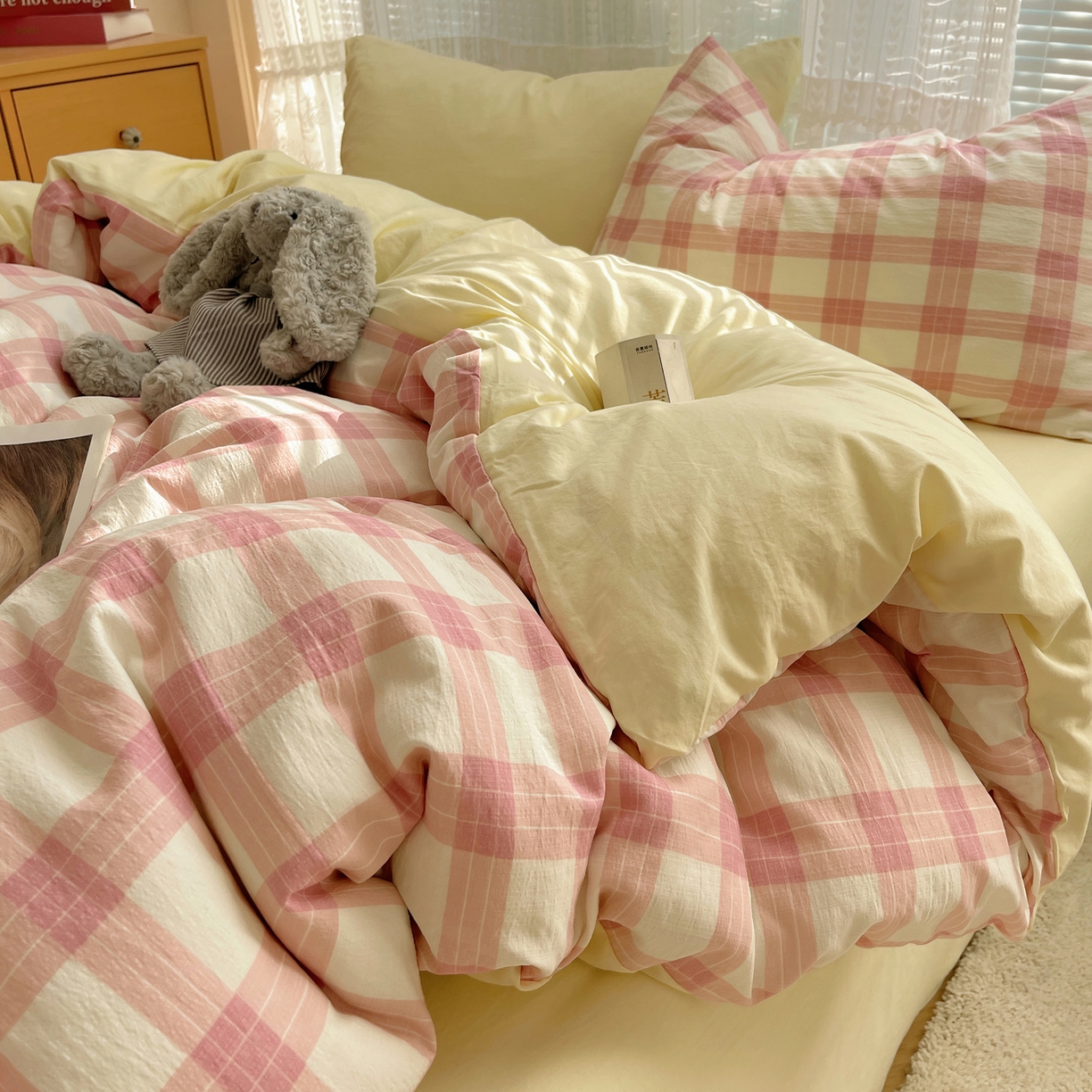 91家纺网 家纺一手货源 找家纺 轻奢坊2025新款格子撞色四件套 格格黄