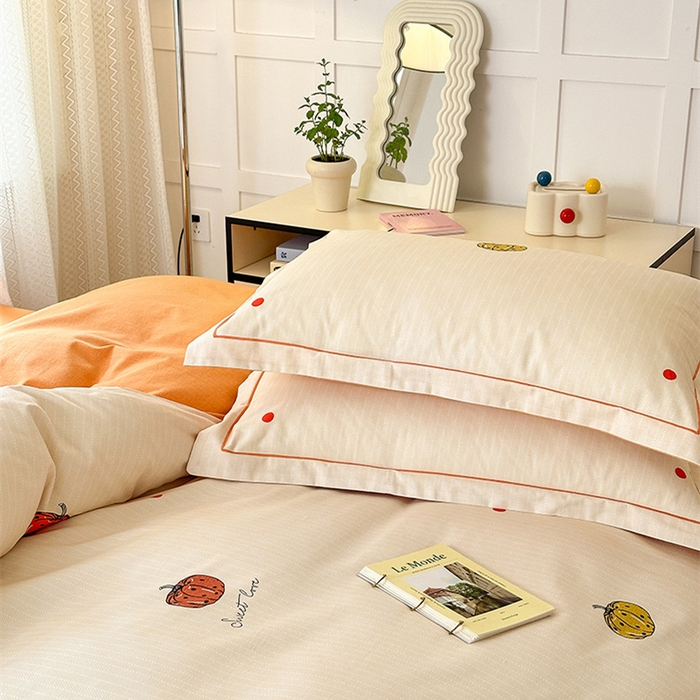 91家纺网 家纺一手货源 找家纺 悦织湾家纺2025新款100%全棉磨毛四件套加厚加密喷气织造纯棉床上用品4件套印花卡通小清新三件套不起球不掉色 南瓜派对