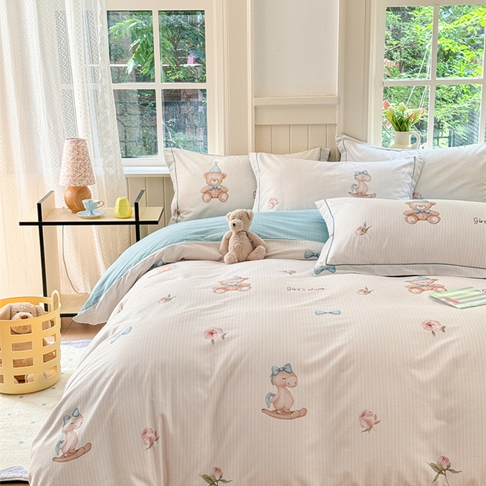91家纺网 家纺一手货源 找家纺 悦织湾家纺2025新款100%全棉磨毛四件套加厚加密喷气织造纯棉床上用品4件套印花卡通小清新三件套不起球不掉色 童趣时光