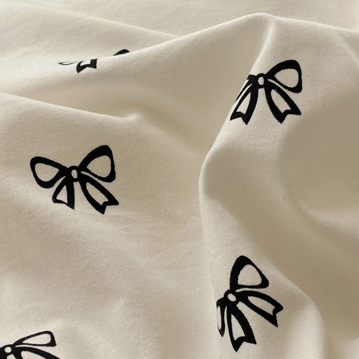 91家纺网 家纺一手货源 找家纺 芷凡家纺 2025新款水洗棉双层纱四件套 黑色蝴蝶结