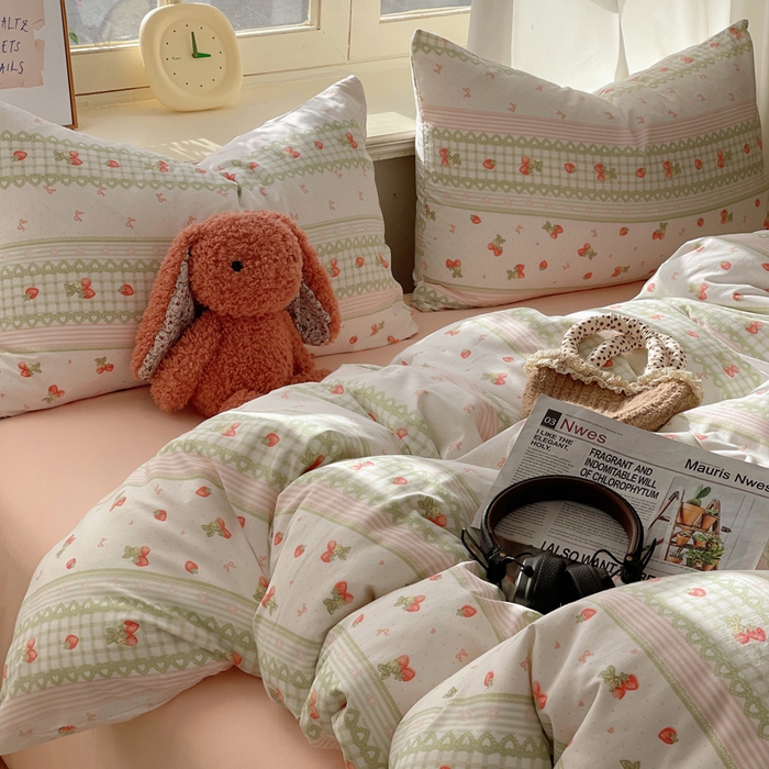 91家纺网 家纺一手货源 找家纺 芷凡家纺 2025新款水洗棉双层纱四件套 亲亲草莓