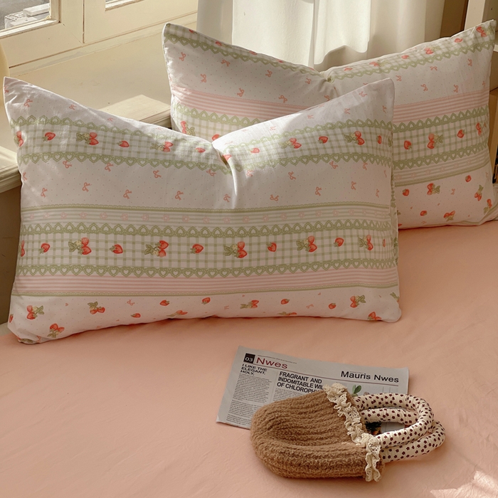 91家纺网 家纺一手货源 找家纺 芷凡家纺 2025新款水洗棉双层纱四件套 亲亲草莓