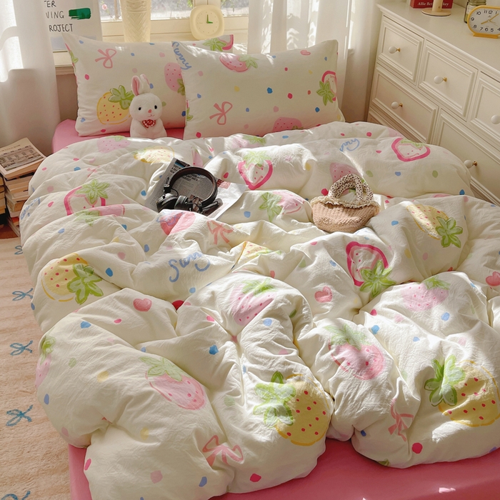 91家纺网 家纺一手货源 找家纺 芷凡家纺 2025新款水洗棉双层纱四件套 草莓布丁