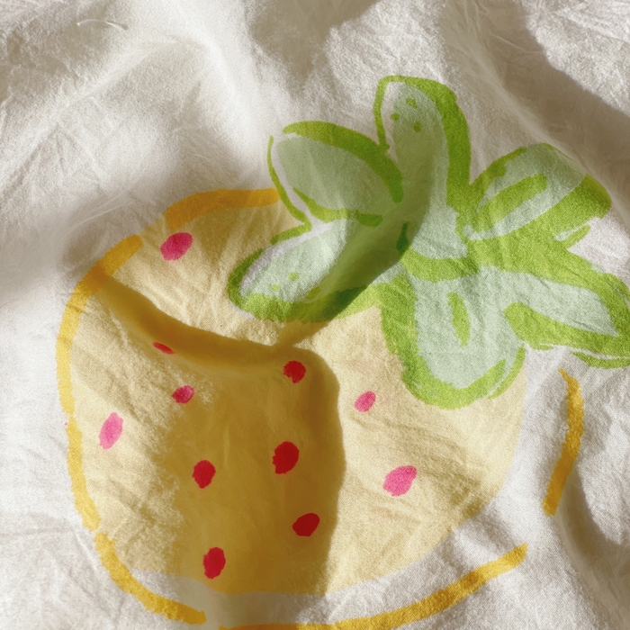 91家纺网 家纺一手货源 找家纺 芷凡家纺 2025新款水洗棉双层纱四件套 草莓布丁