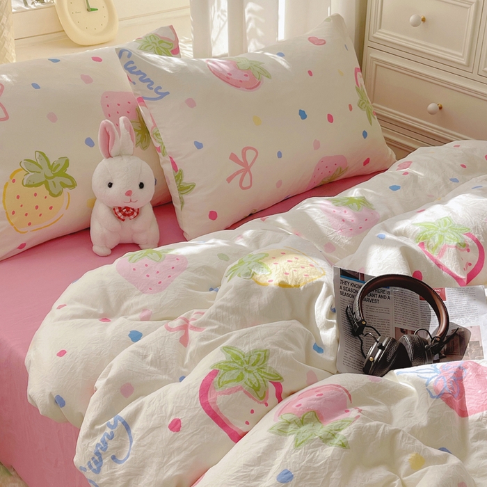 91家纺网 家纺一手货源 找家纺 芷凡家纺 2025新款水洗棉双层纱四件套 草莓布丁