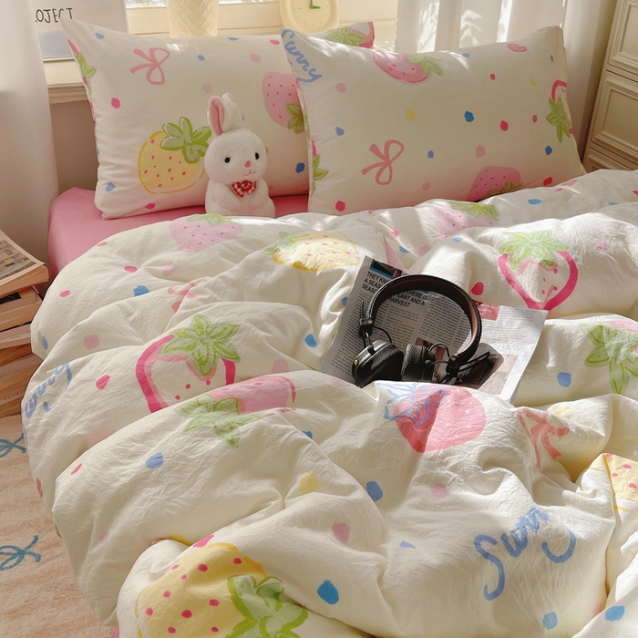 91家纺网 家纺一手货源 找家纺 芷凡家纺 2025新款水洗棉双层纱四件套 草莓布丁