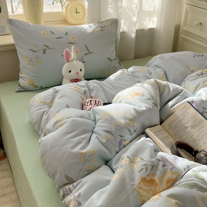 91家纺网 家纺一手货源 找家纺 芷凡家纺 2025新款水洗棉双层纱四件套 萱草花梦