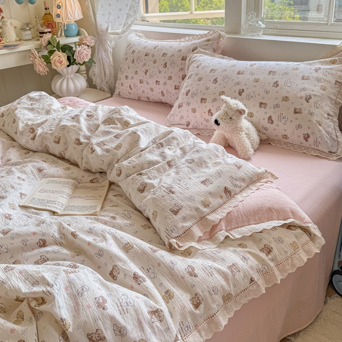 91家纺网 家纺一手货源 找家纺 Mata蔓塔家 2025新款云感双层纱全棉镂空花边四件套 狗狗伙伴