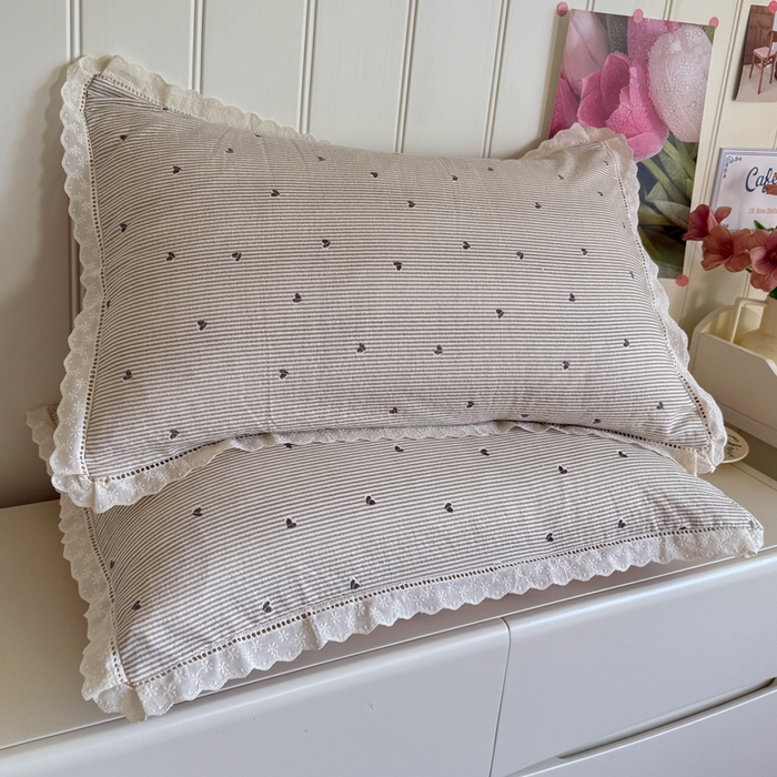 91家纺网 家纺一手货源 找家纺 Mata蔓塔家 2025新款云感双层纱全棉镂空花边四件套 咖啡豆