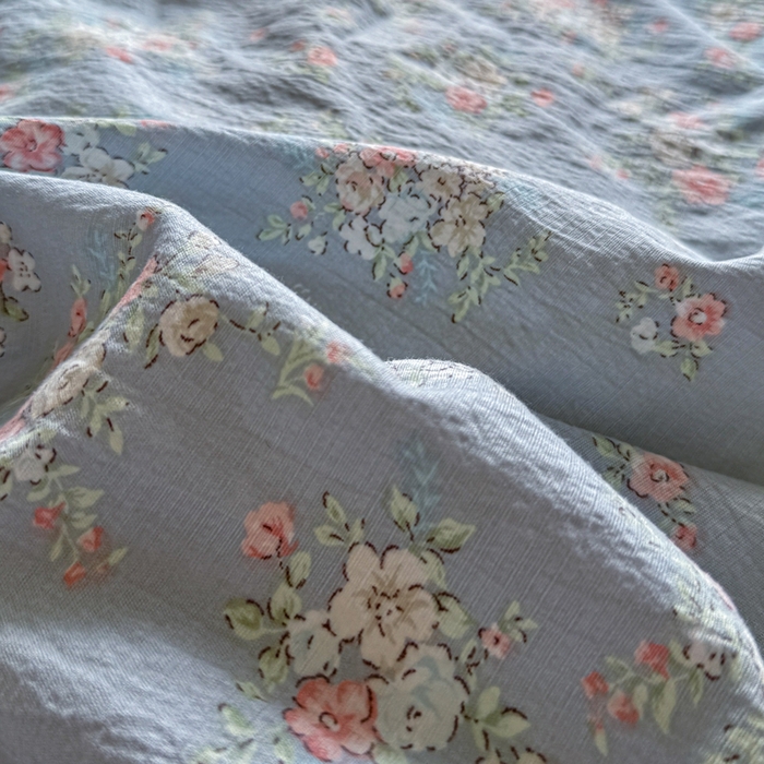 91家纺网 家纺一手货源 找家纺 Mata蔓塔家 2025新款云感双层纱全棉镂空花边四件套 蓝风铃