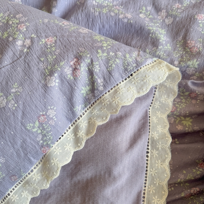 91家纺网 家纺一手货源 找家纺 Mata蔓塔家 2025新款云感双层纱全棉镂空花边四件套 梦境低语