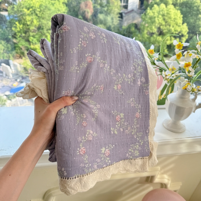 91家纺网 家纺一手货源 找家纺 Mata蔓塔家 2025新款云感双层纱全棉镂空花边四件套 梦境低语