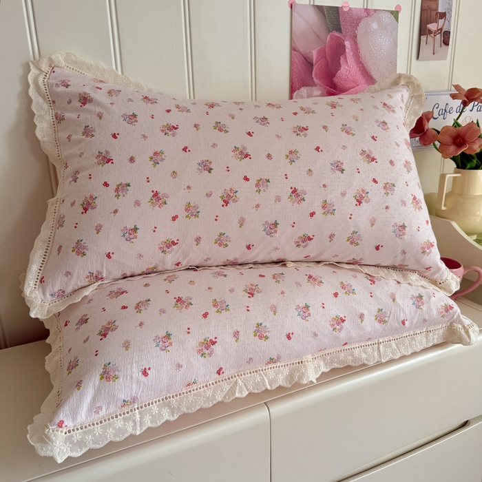 91家纺网 家纺一手货源 找家纺 Mata蔓塔家 2025新款云感双层纱全棉镂空花边四件套 梦疏花影