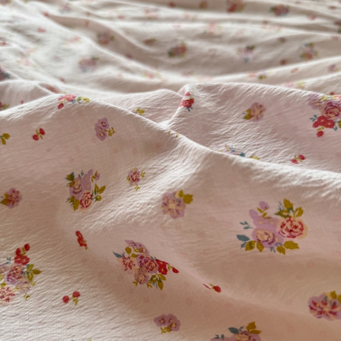 91家纺网 家纺一手货源 找家纺 Mata蔓塔家 2025新款云感双层纱全棉镂空花边四件套 梦疏花影