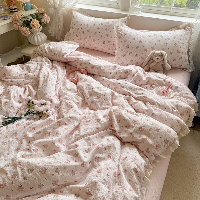 91家纺网 家纺一手货源 找家纺 Mata蔓塔家 2025新款云感双层纱全棉镂空花边四件套 梦疏花影