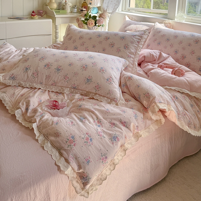 91家纺网 家纺一手货源 找家纺 Mata蔓塔家 2025新款云感双层纱全棉镂空花边四件套 颂歌