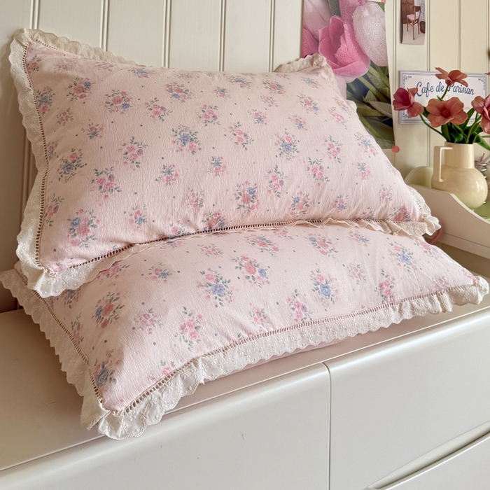 91家纺网 家纺一手货源 找家纺 Mata蔓塔家 2025新款云感双层纱全棉镂空花边四件套 颂歌