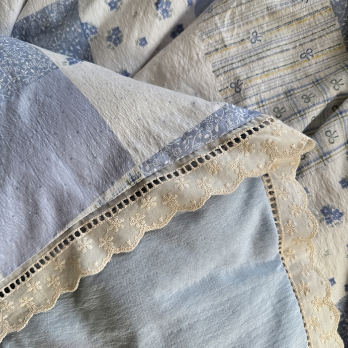 91家纺网 家纺一手货源 找家纺 Mata蔓塔家 2025新款云感双层纱全棉镂空花边四件套 田园诗