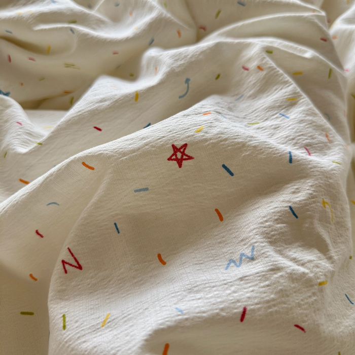 91家纺网 家纺一手货源 找家纺 Mata蔓塔家 2025新款云感双层纱全棉镂空花边四件套 小彩糖