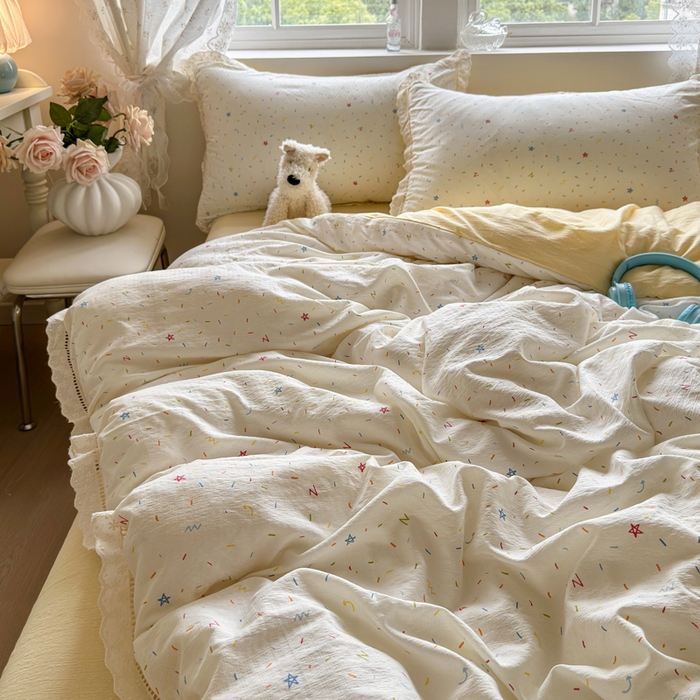 91家纺网 家纺一手货源 找家纺 Mata蔓塔家 2025新款云感双层纱全棉镂空花边四件套 小彩糖