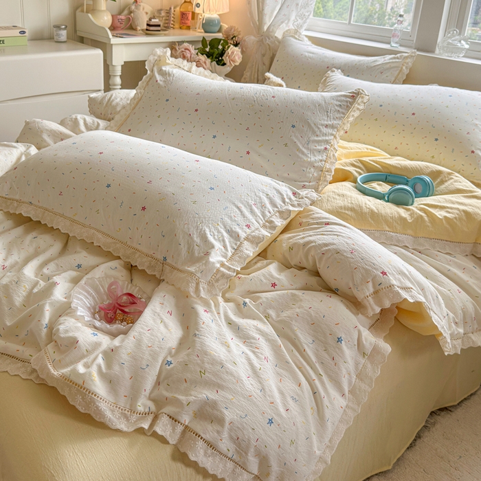 91家纺网 家纺一手货源 找家纺 Mata蔓塔家 2025新款云感双层纱全棉镂空花边四件套 小彩糖