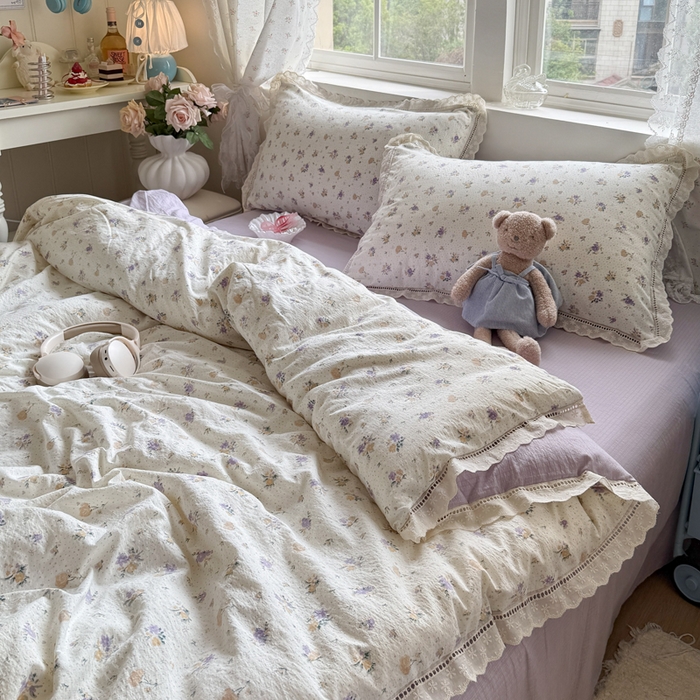 91家纺网 家纺一手货源 找家纺 Mata蔓塔家 2025新款云感双层纱全棉镂空花边四件套 紫蝴蝶