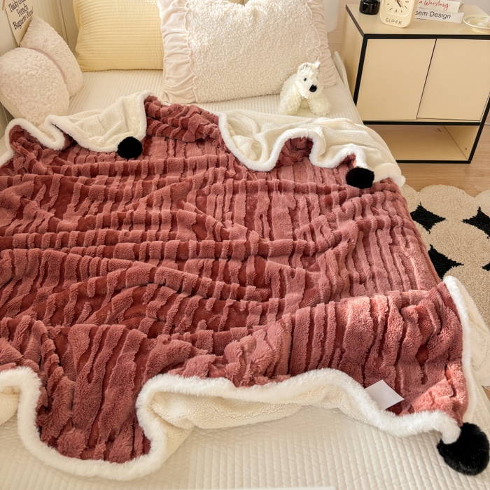 91家纺网 家纺一手货源 找家纺 潮邦创意家居2025新款全新升级阳离子提花兔毛球毯-雪兔波纹系列 雪兔波纹-绒焰红