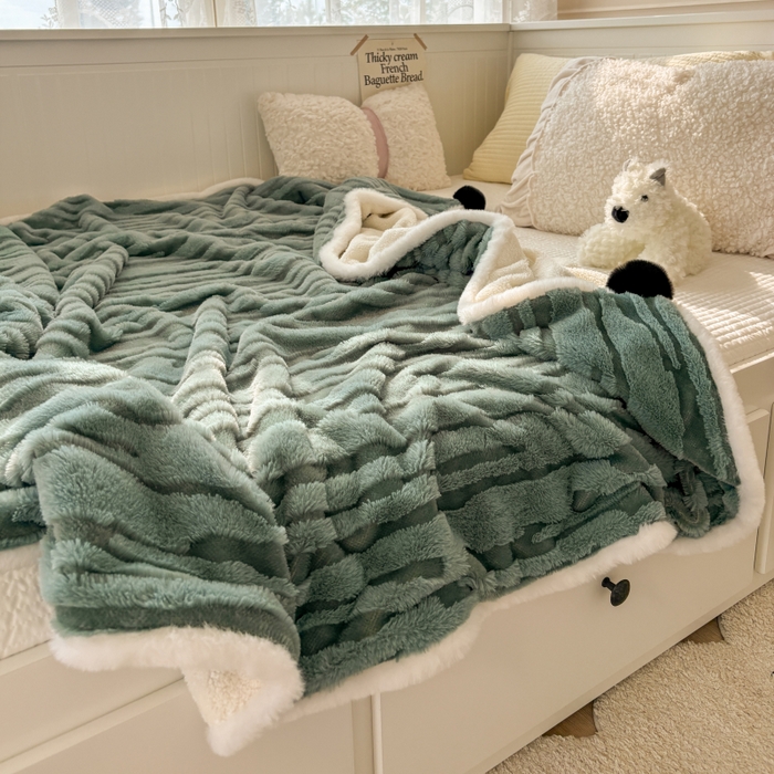 91家纺网 家纺一手货源 找家纺 潮邦创意家居2025新款全新升级阳离子提花兔毛球毯-雪兔波纹系列 雪兔波纹-朱弦绿