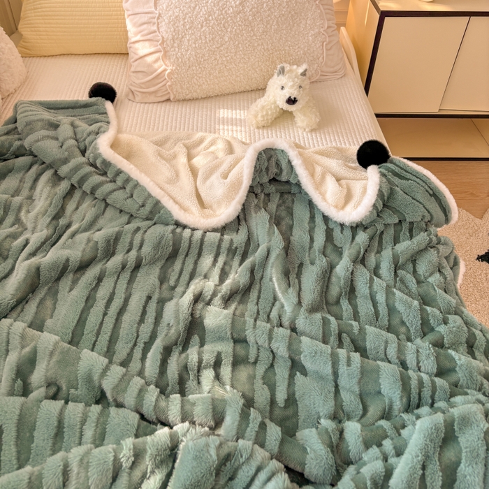 91家纺网 家纺一手货源 找家纺 潮邦创意家居2025新款全新升级阳离子提花兔毛球毯-雪兔波纹系列 雪兔波纹-朱弦绿