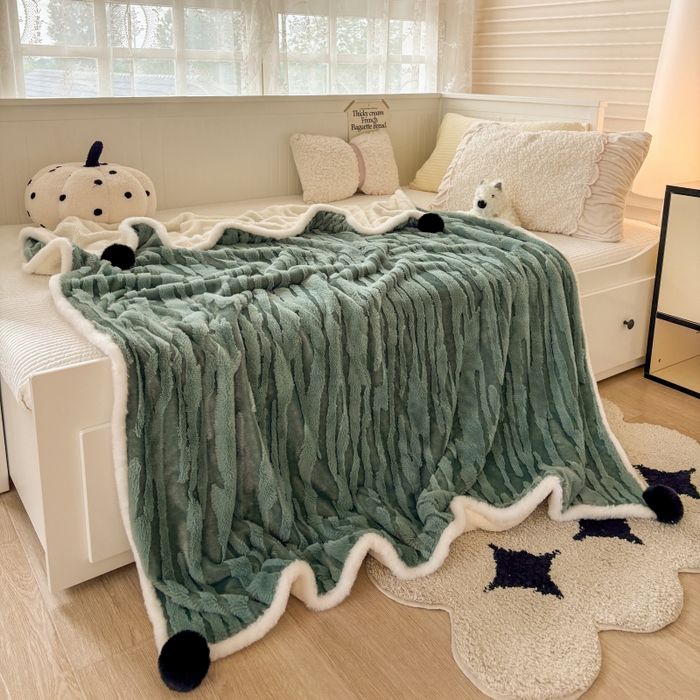 91家纺网 家纺一手货源 找家纺 潮邦创意家居2025新款全新升级阳离子提花兔毛球毯-雪兔波纹系列 雪兔波纹-朱弦绿