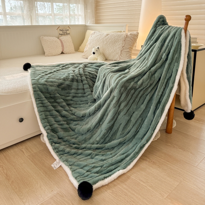 91家纺网 家纺一手货源 找家纺 潮邦创意家居2025新款全新升级阳离子提花兔毛球毯-雪兔波纹系列 雪兔波纹-朱弦绿