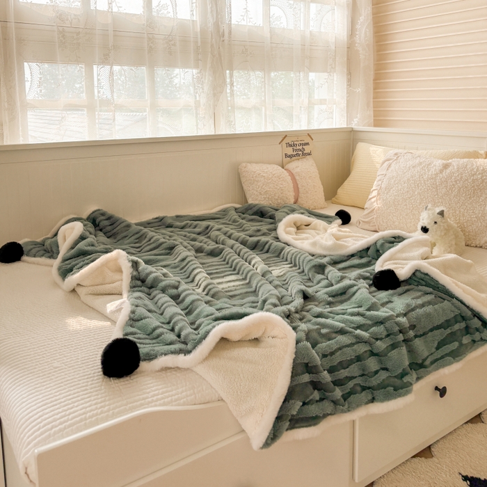 91家纺网 家纺一手货源 找家纺 潮邦创意家居2025新款全新升级阳离子提花兔毛球毯-雪兔波纹系列 雪兔波纹-朱弦绿