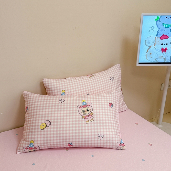 91家纺网 家纺一手货源 找家纺 呗旺鹿 2025新款40s全棉纯棉卡通大眼娃娃甜酷风四件套 甜品派大眼娃娃