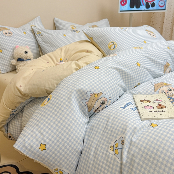 91家纺网 家纺一手货源 找家纺 呗旺鹿 2025新款40s全棉纯棉卡通大眼娃娃甜酷风四件套 小汽车大眼娃娃