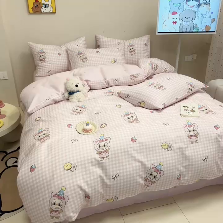 91家纺网 家纺一手货源 找家纺 呗旺鹿 2025新款40s全棉纯棉卡通大眼娃娃甜酷风四件套 甜品派大眼娃娃