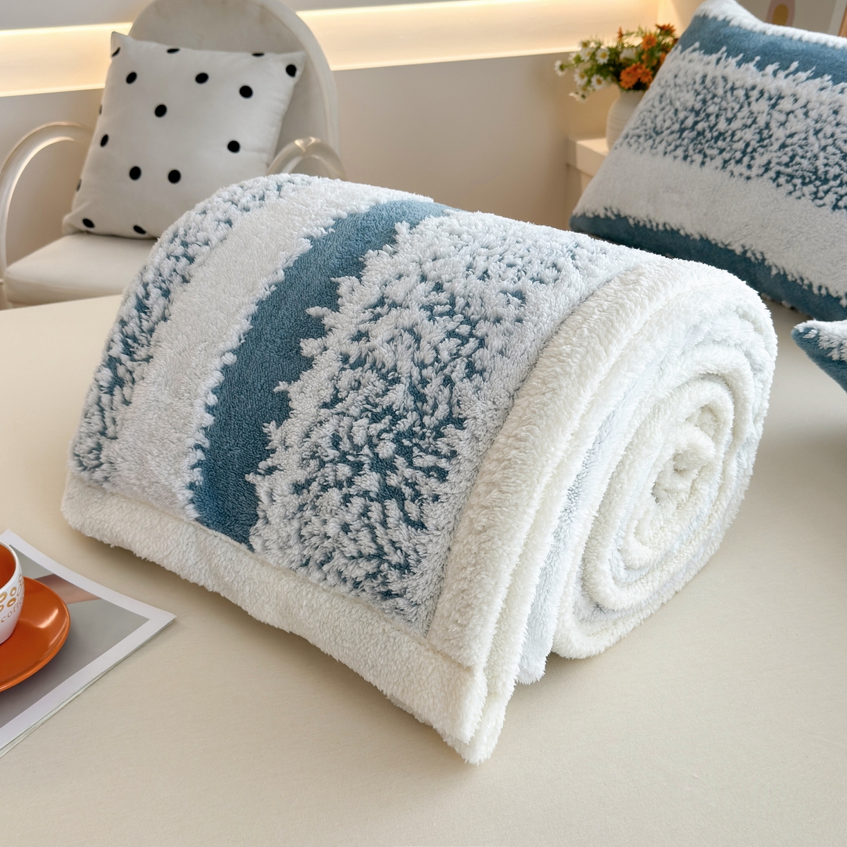 91家纺网 家纺一手货源 找家纺 （总）春妮家纺 2025新款加厚羊羔绒阳离子双层盖毯舒棉绒毛毯