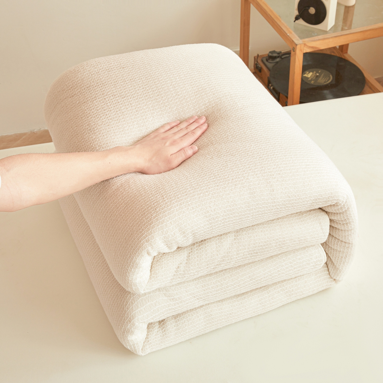 91家纺网 家纺一手货源 找家纺 晓时候2025新款鱼鳞网新疆棉花被学生宿舍加厚冬被春秋被芯棉絮床垫被子-宿舍款棉被 白色