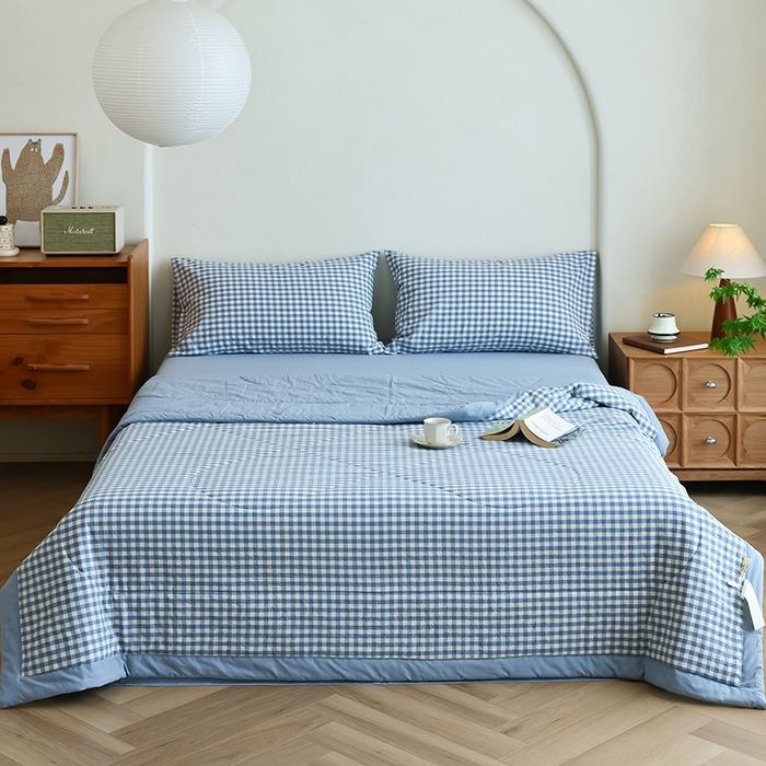 91家纺网 家纺一手货源 找家纺 小叮当家纺仓储工厂店 2025新款A类无印风里外全棉水洗棉新疆棉花夏被夏凉被空调被 浅蓝小格